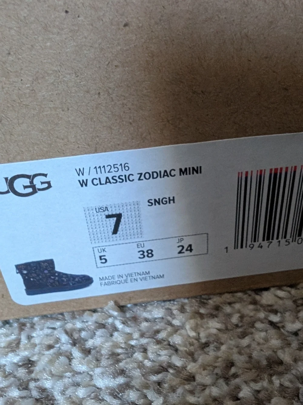 New!! UGG W Classic Zodiac Mini Boots - Black with Multicolor Zodiac Print Sz 7